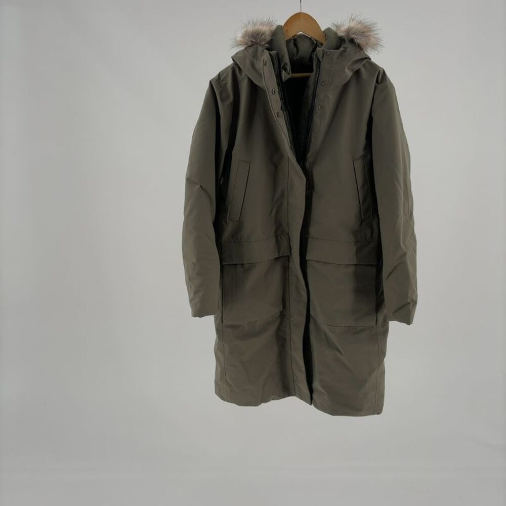 Quince Responsible Down Hooded Long Parka Coat